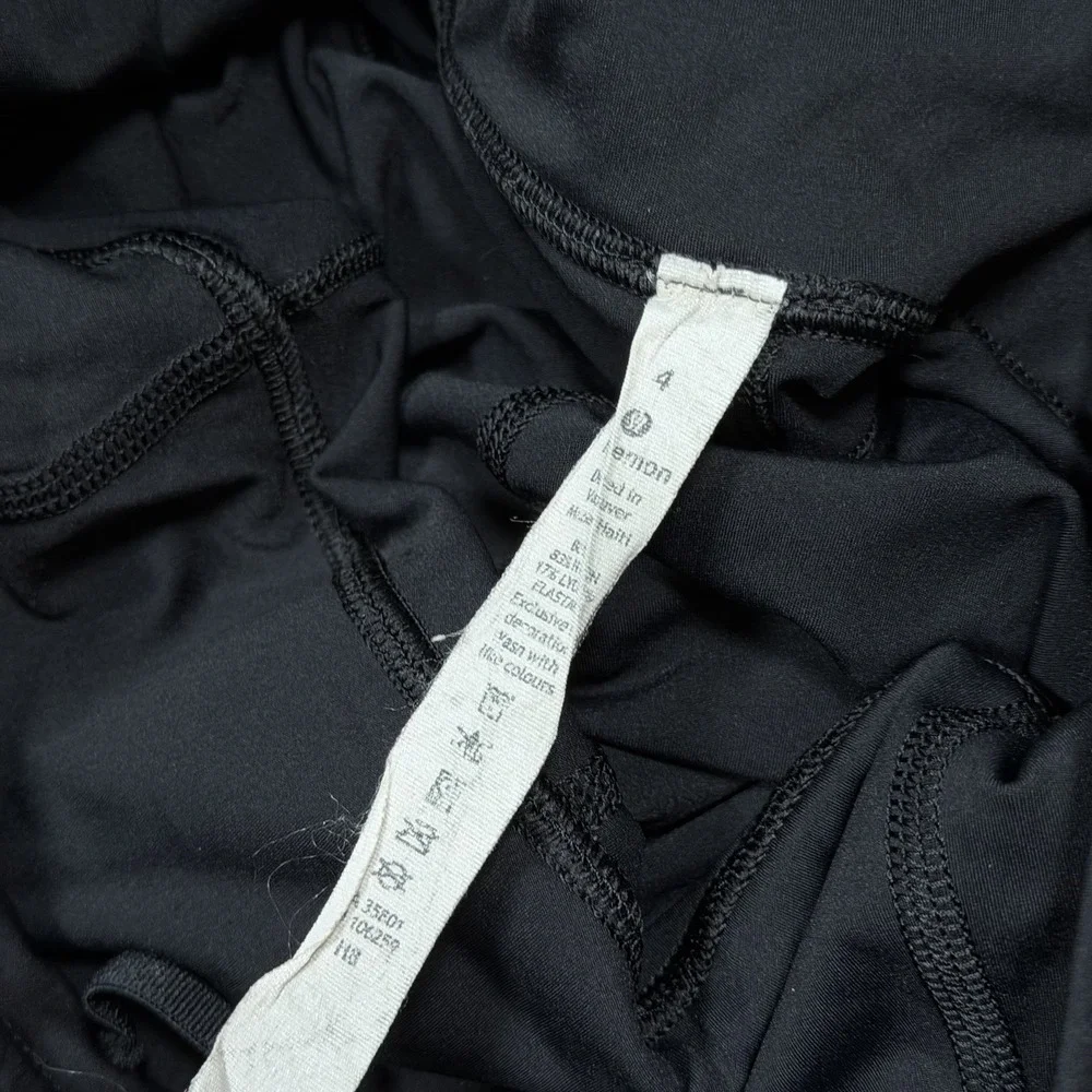 Lululemon ALOHA Women's 4 Fast Free‎ HR 23